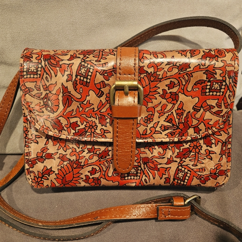 Patricia Nash Lucky Elephant Convertible Clutch Crossbody Leather Purse